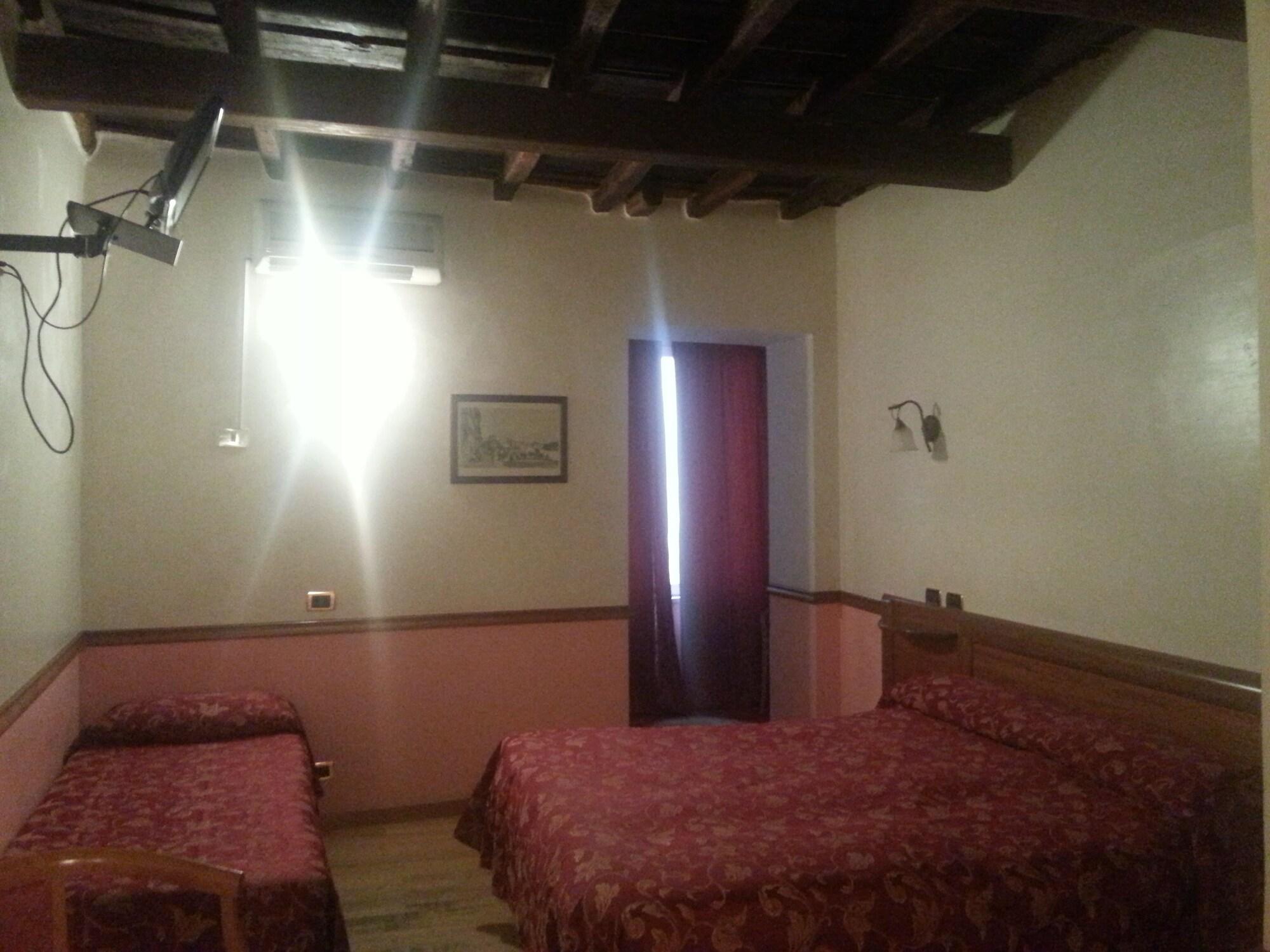Hotel Santa Prassede روما المظهر الخارجي الصورة