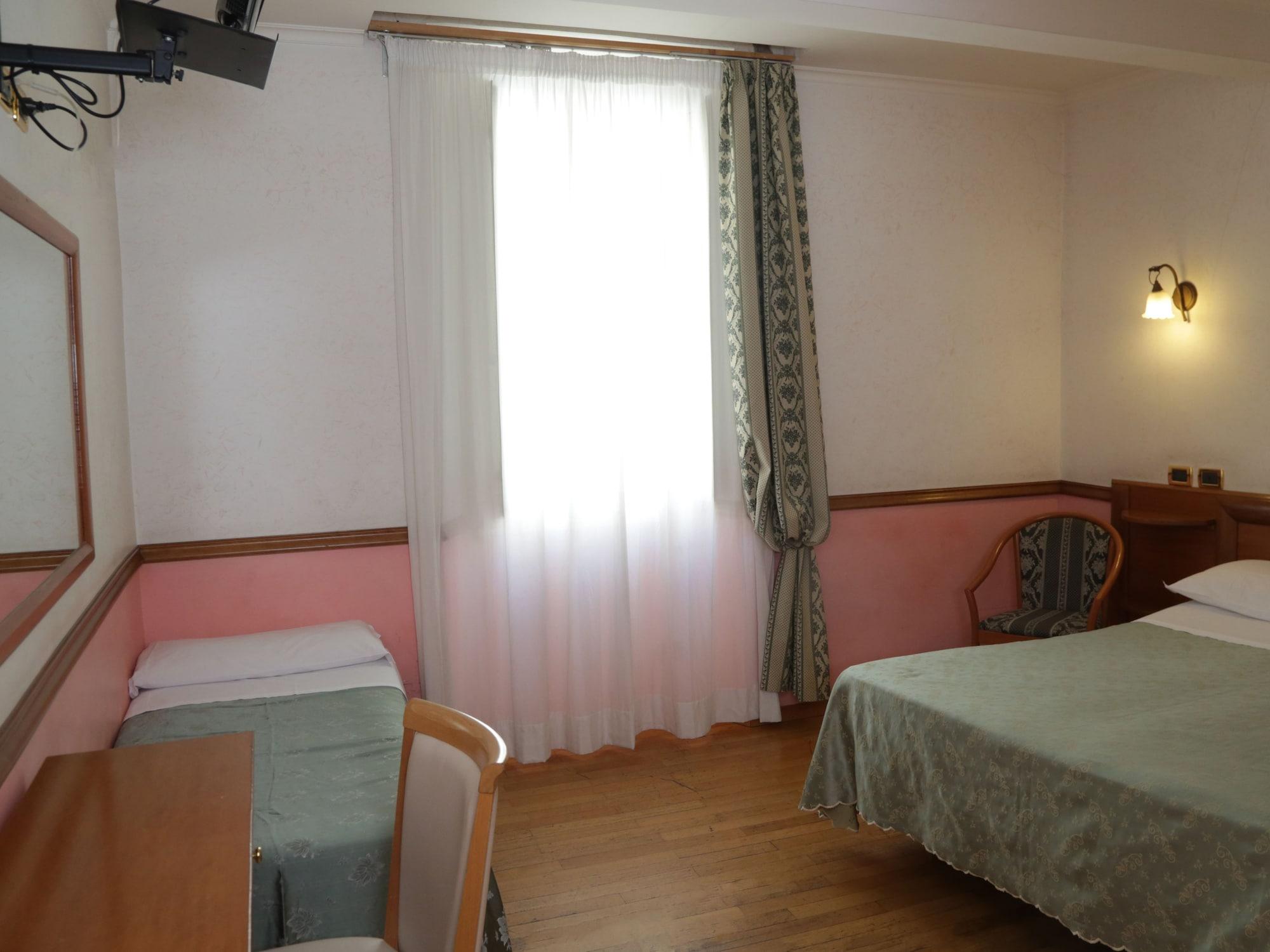Hotel Santa Prassede روما المظهر الخارجي الصورة