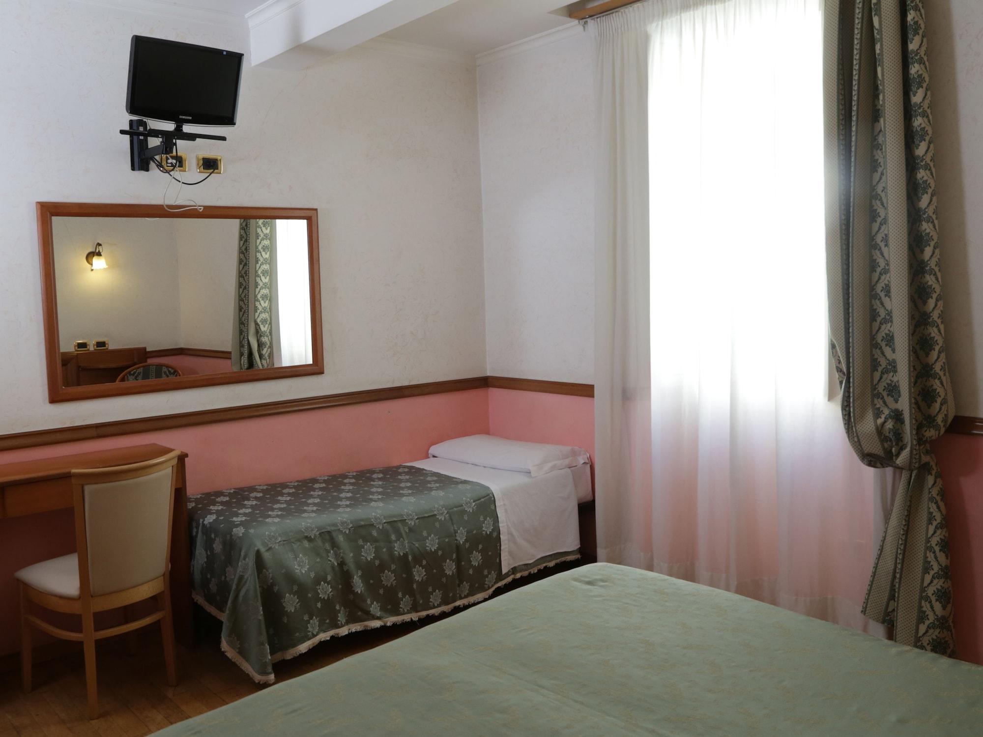 Hotel Santa Prassede روما المظهر الخارجي الصورة