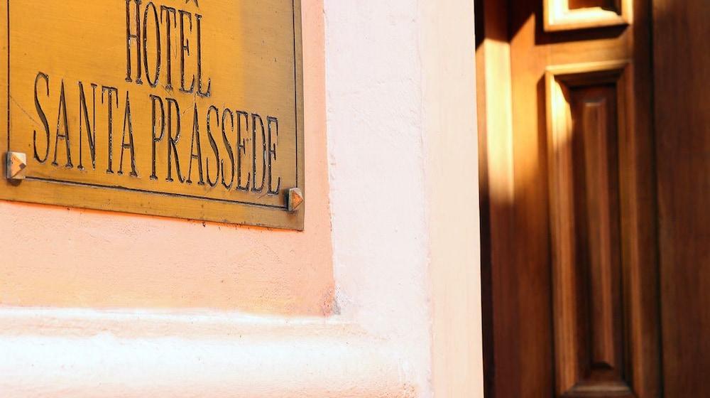 Hotel Santa Prassede روما المظهر الخارجي الصورة