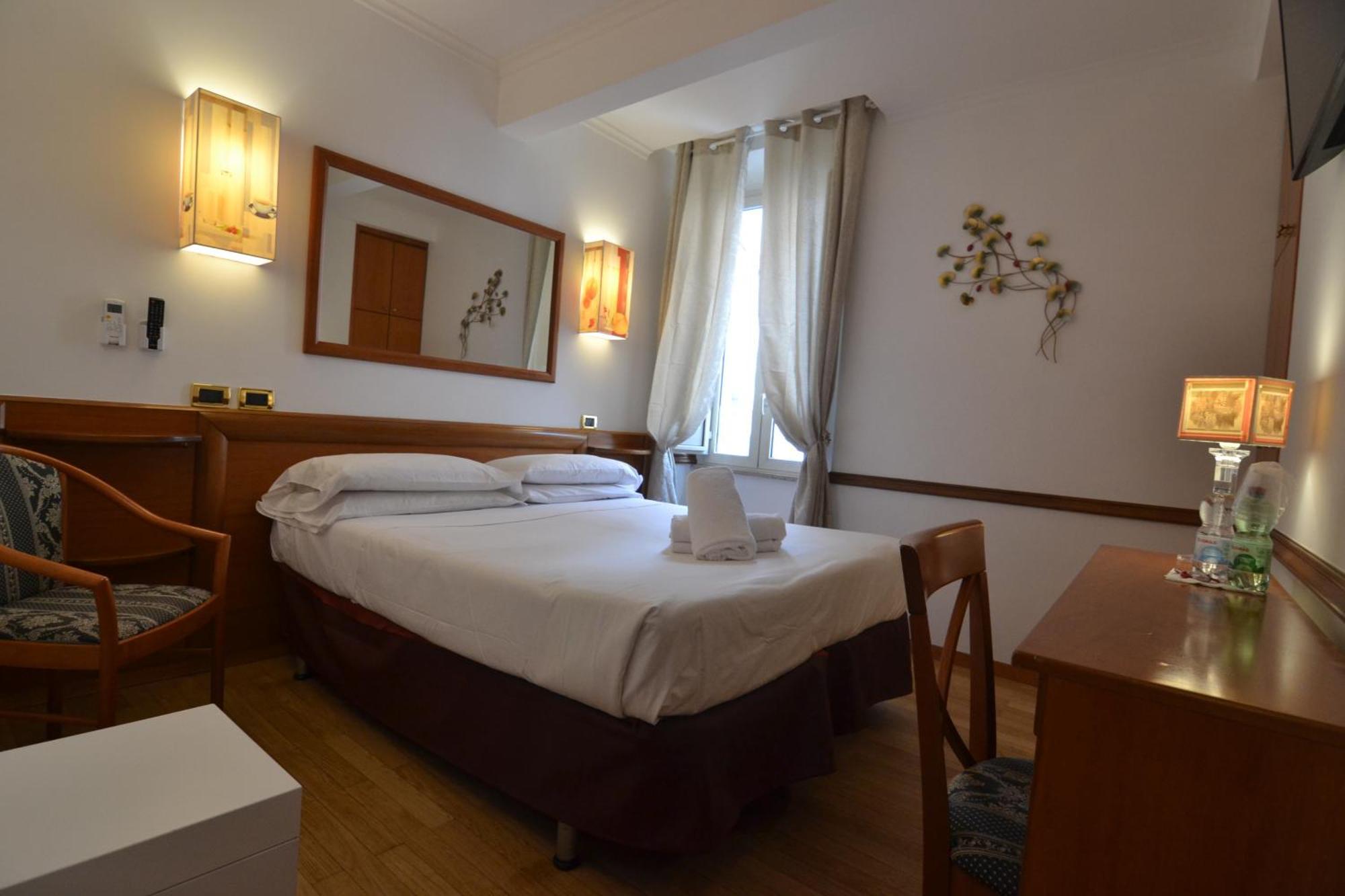 Hotel Santa Prassede روما المظهر الخارجي الصورة