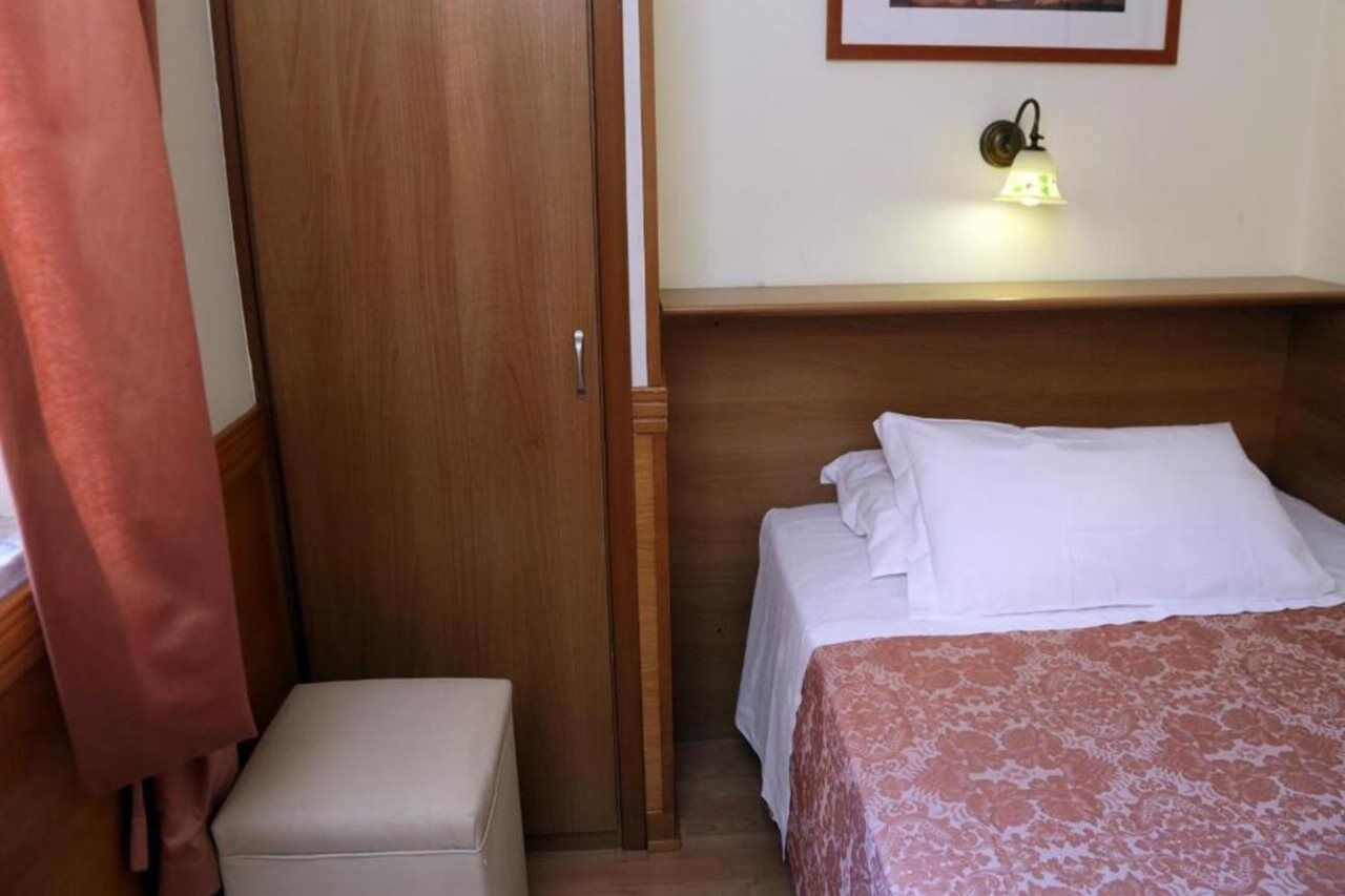 Hotel Santa Prassede روما المظهر الخارجي الصورة